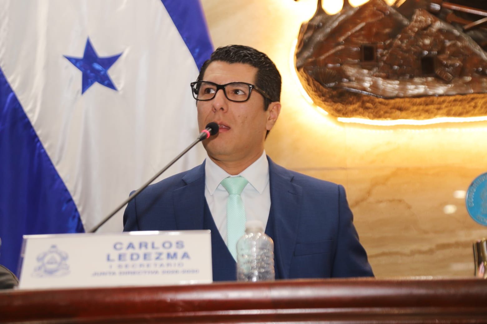 Congreso discute en primer debate proyecto que otorga facultades administrativas a pleno de CSJ